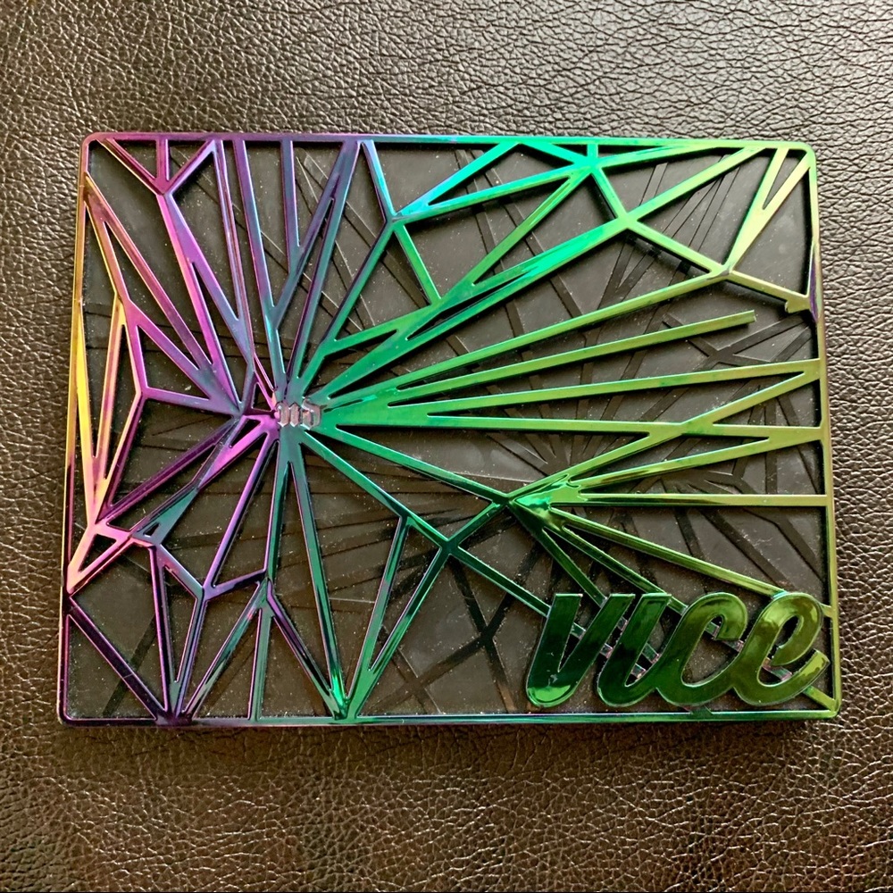 URBAN DECAY Vice 4 Eyeshadow Palette